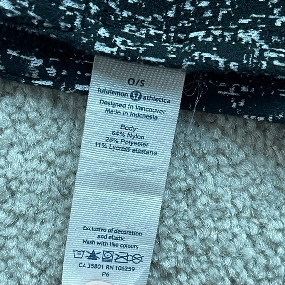 Lululemon Scarf Vinyasa Black And White 1523 - Picture 6 of 7